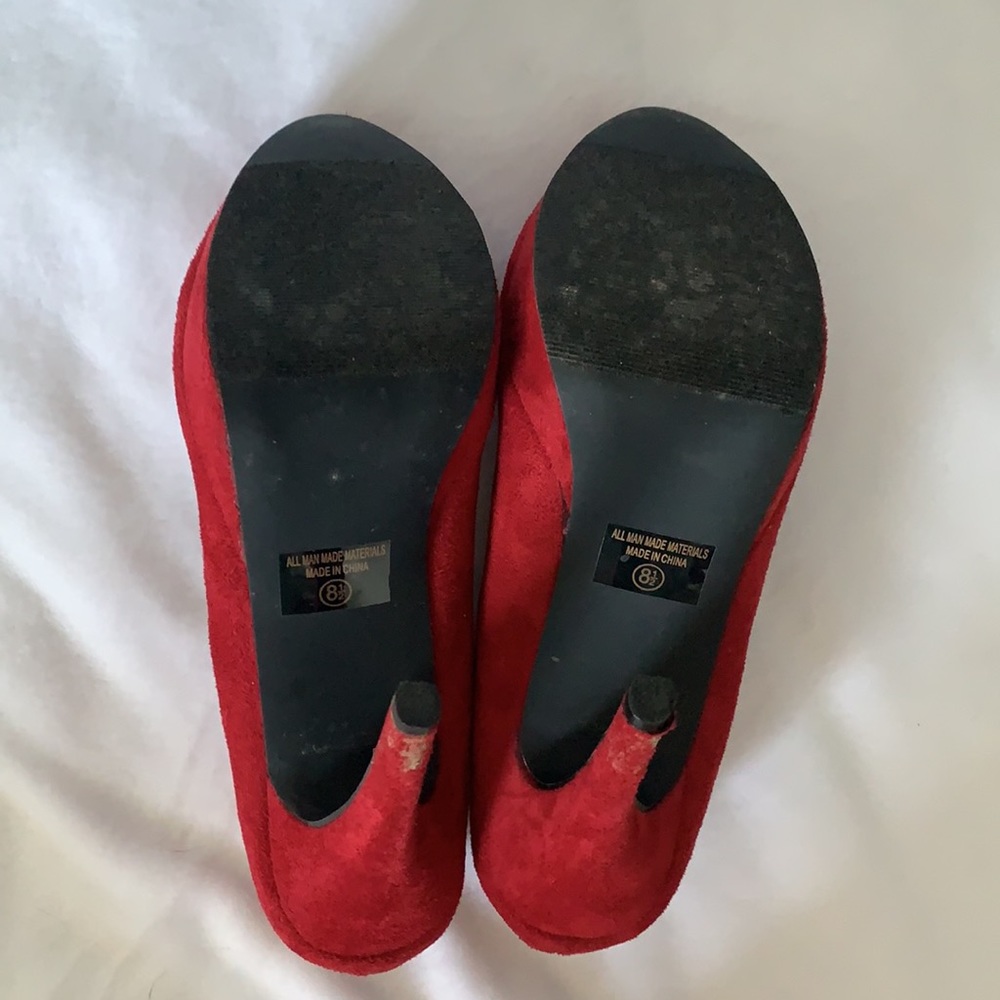 Red heels - Picture 11 of 14